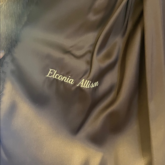 Luxurious Brown Mink Fur Coat Weiss - Picture 2 of 4